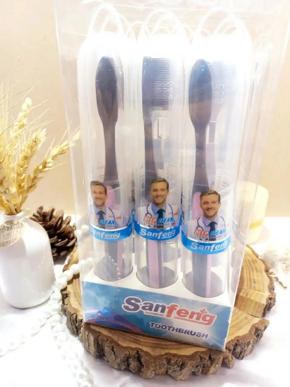 مسواک ذغالی تمیز کننده عمیق دندان برند SANFENG کد 628