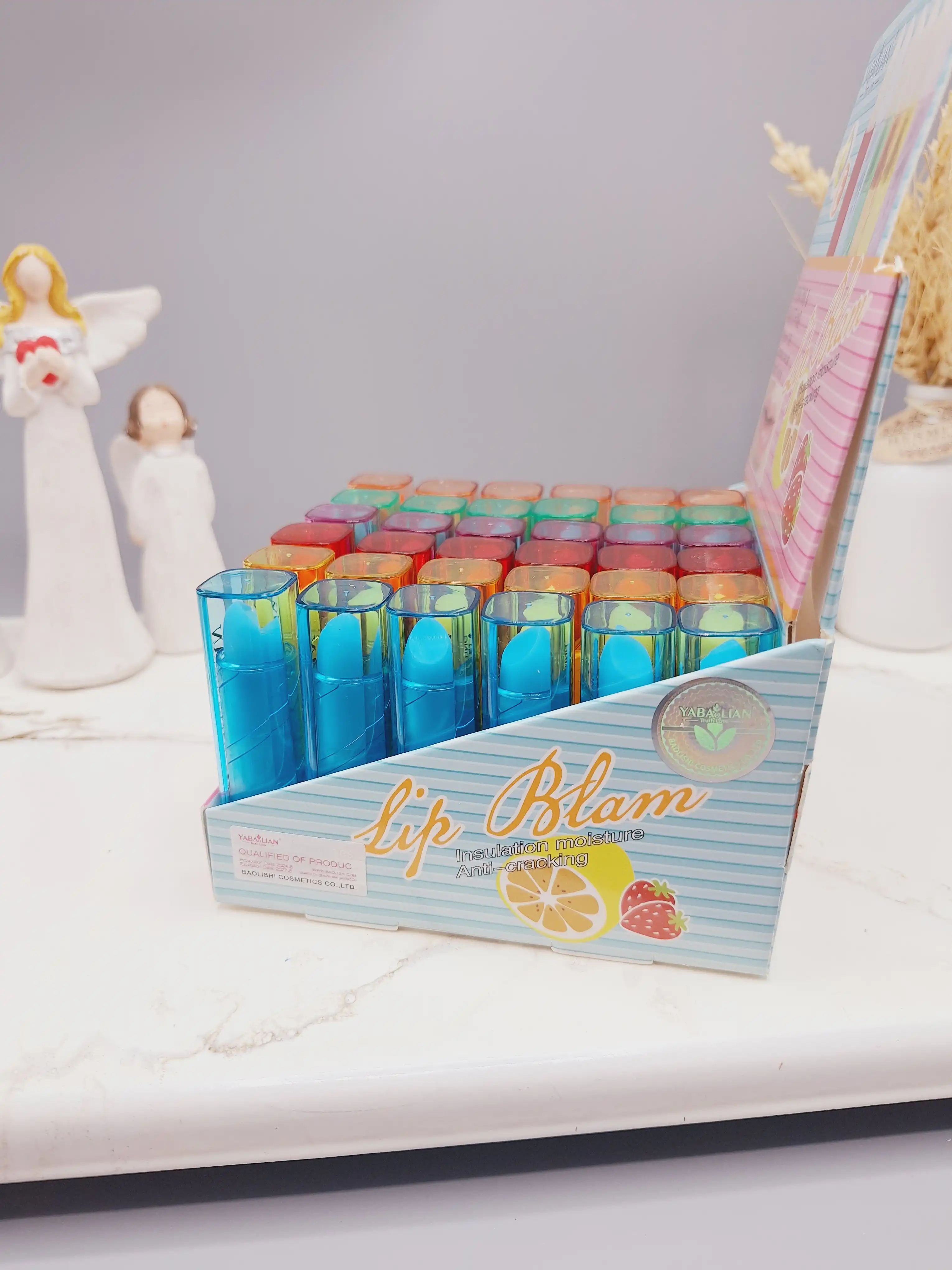 بالم لب پوکه رنگی با رایحه های خاص کد 4004
